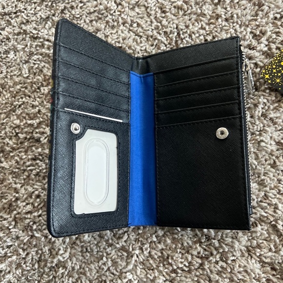 Little mermaid loungefly wallet - Picture 3 of 3